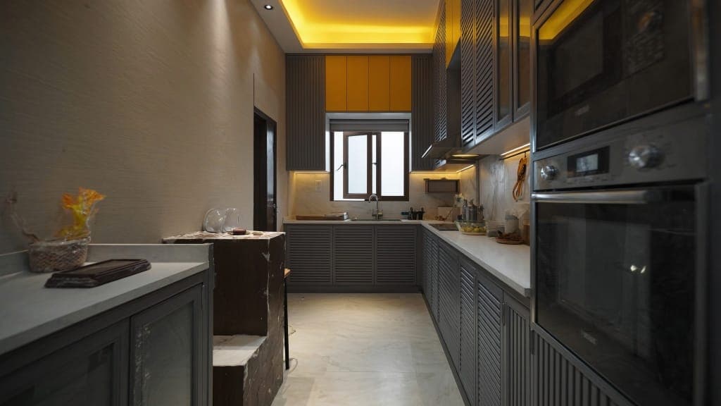 Acrylic vs Laminate vs PU vs Glass: Ultimate Kitchen Finish Comparison